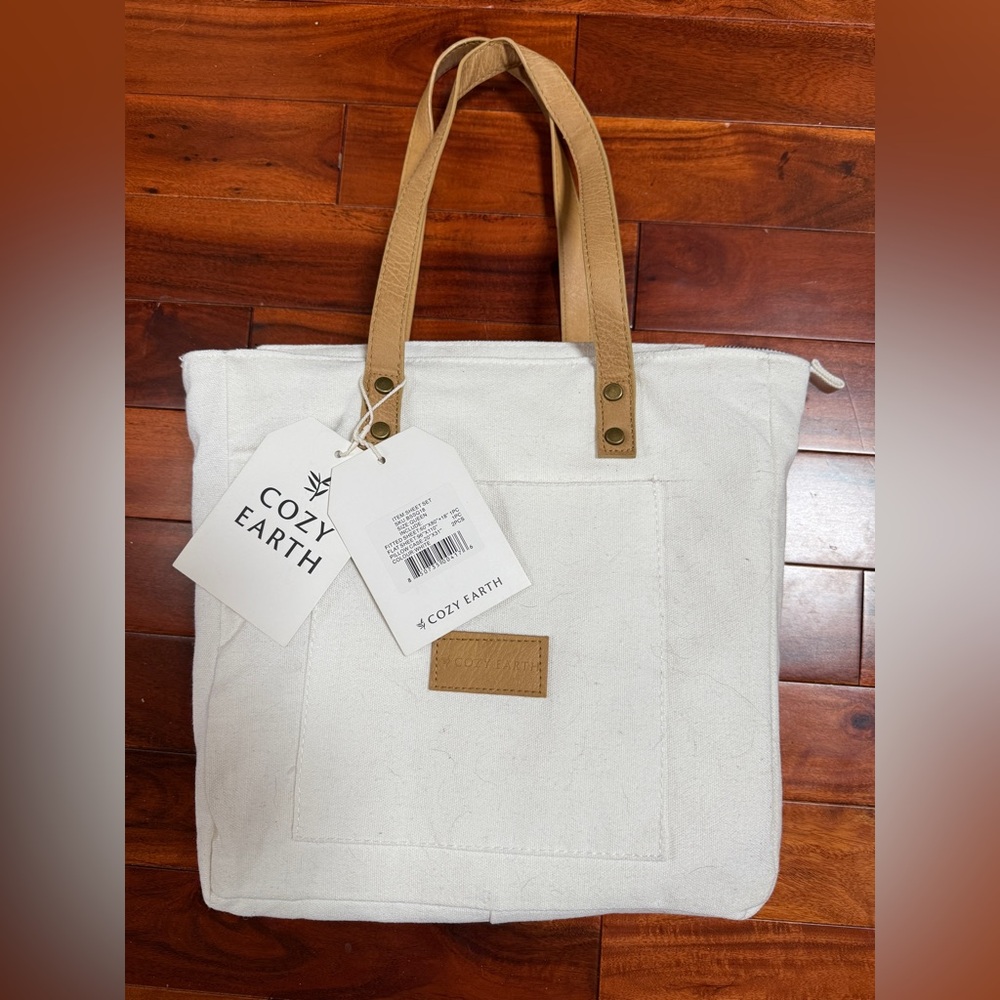 Cozy Earth Queen Bamboo Sheet Set in White NWT!